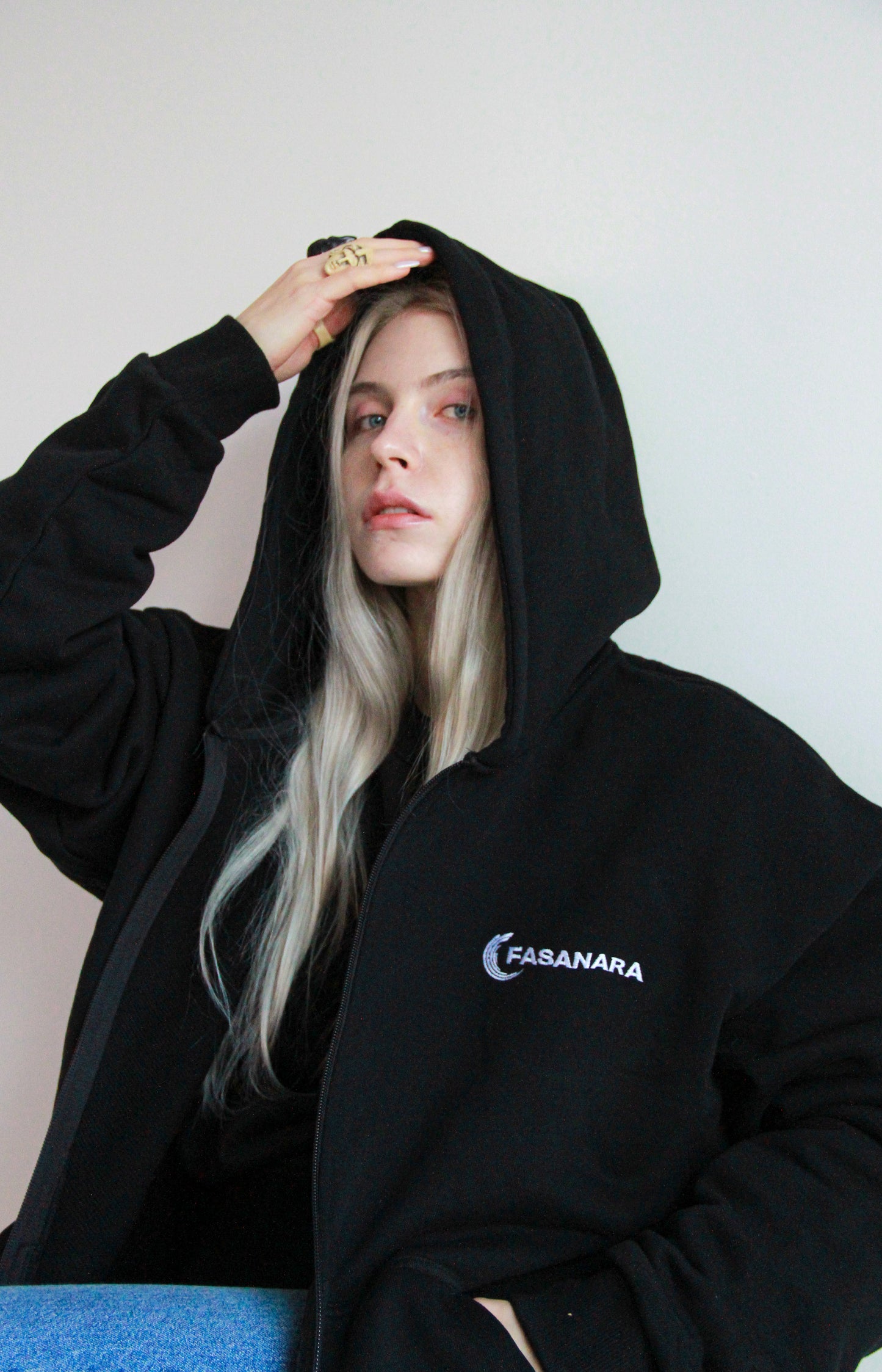 Heavyweight black zip hoodie
