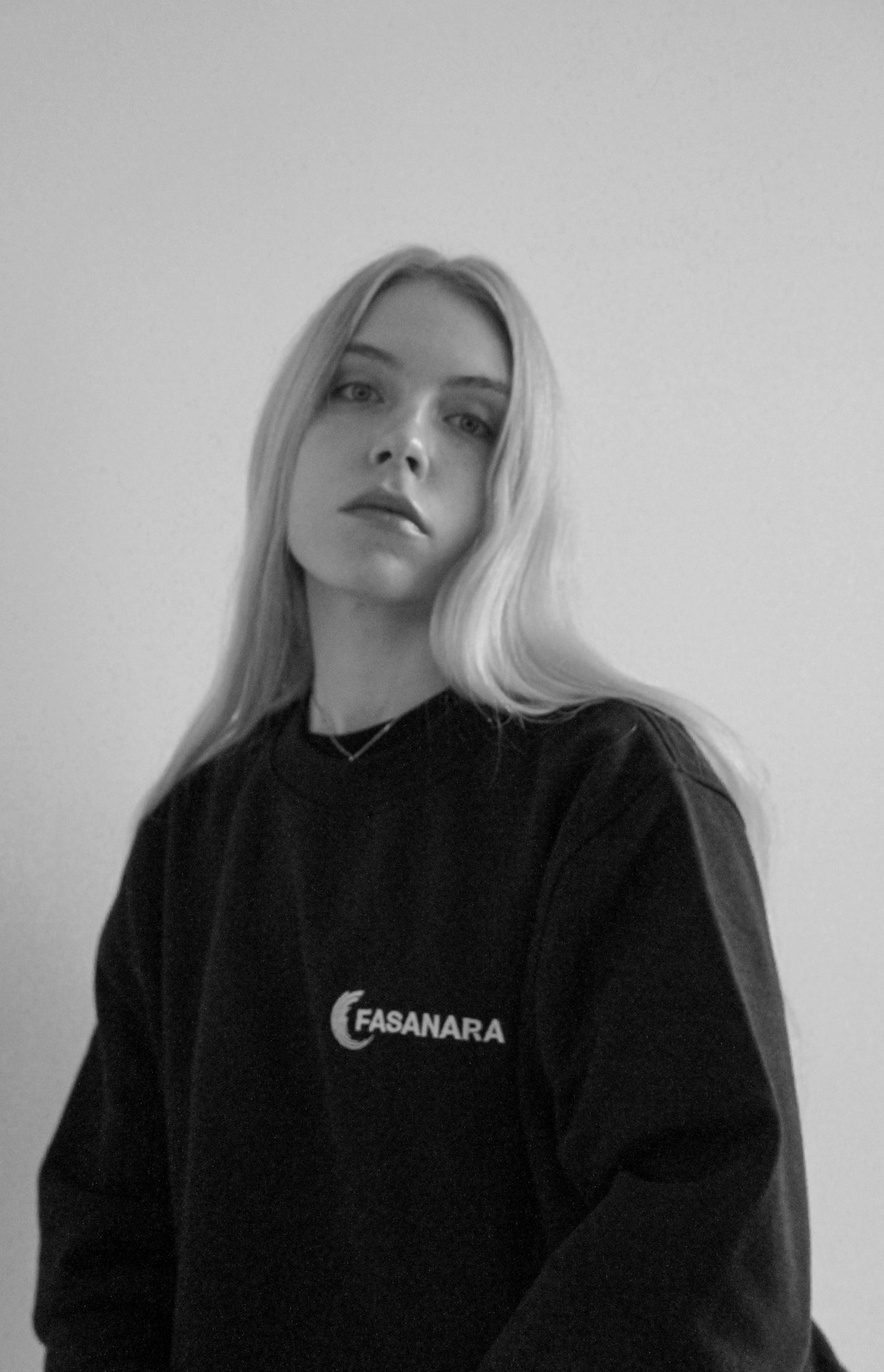 Black sweatshirt